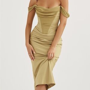 Houseofcb Natalya Corset Satin Dress
Green xs regular cup
